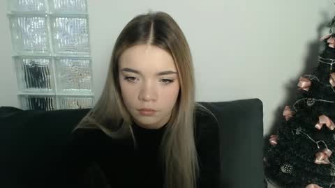 blondagirl_ online show from December 28, 2024, 9:09 am