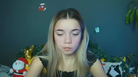 blondagirl_ online show from January 4, 2025, 4:54 pm