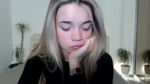 blondagirl_ online show from March 10, 2025, 5:07 pm