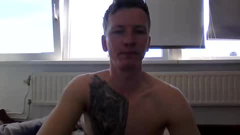 Snapshot of blondapollonl chatting on April 8, 2026, 8:14 am Apollo online show from April 8, 2026, 8:14 am