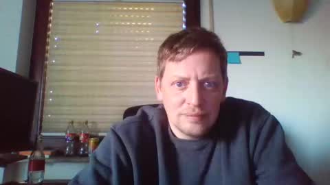 blonde32m online show from December 31, 2024, 2:14 pm