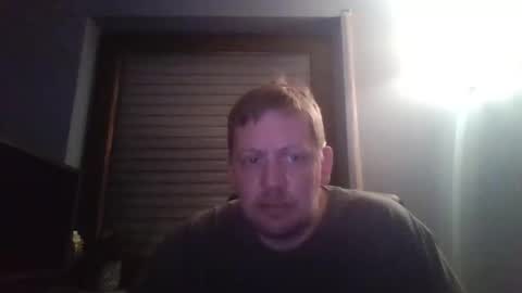 Snapshot of blonde32m chatting on April 2, 2026, 7:22 pm blonde32m online show from April 2, 2026, 7:22 pm