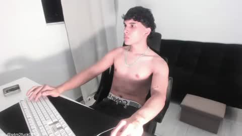  Blonde and Sam  online show from July 23, 2026, 5:05 am