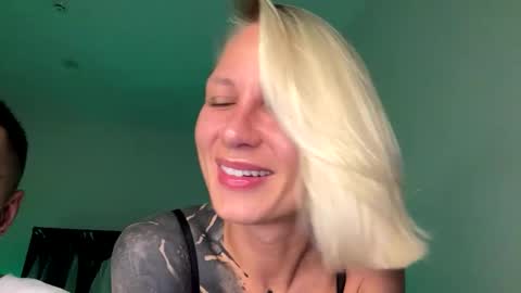 blonde_fuck_couple online show from May 31, 2026, 2:13 pm