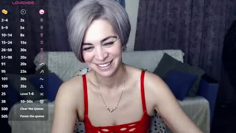 Snapshot of blondemommy_77 chatting on December 11, 2024, 11:43 pm Lola online show from December 11, 2024, 11:43 pm