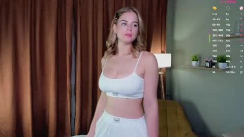 blondensinful online show from July 25, 2026, 8:12 am