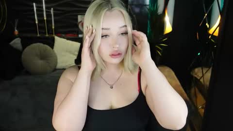 blondessa___ online show from March 22, 2026, 1:58 pm