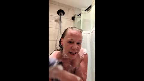 blondetoplease online show from May 27, 2026, 7:16 am