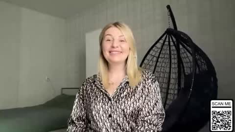 blondie_xoxoxo online show from April 3, 2026, 12:25 pm