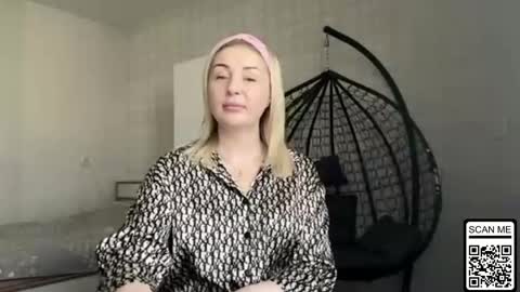 blondie_xoxoxo online show from May 5, 2026, 6:54 am