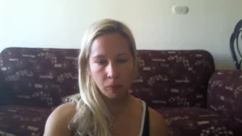 BlondiePam online show from April 12, 2026, 8:41 am