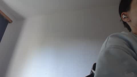 Snapshot of blondyelena chatting on May 24, 2026, 6:18 am blondyelena online show from May 24, 2026, 6:18 am