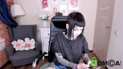 Mary online show from April 8, 2026, 8:31 pm