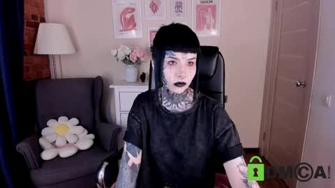 Snapshot of blood__mary chatting on May 1, 2026, 10:20 am Mary online show from May 1, 2026, 10:20 am