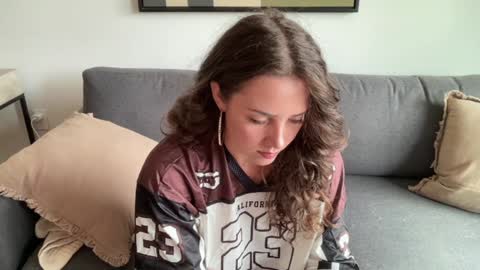 Emma Bloom online show from September 21, 2025, 6:31 pm