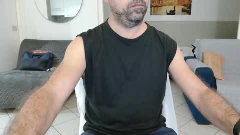 Snapshot of blop99 chatting on November 5, 2025, 9:26 pm Blop online show from November 5, 2025, 9:26 pm