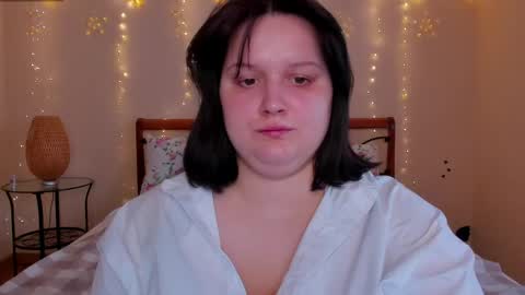 Snapshot of blossom_soniya chatting on May 2, 2026, 1:43 am blossom_soniya online show from May 2, 2026, 1:43 am