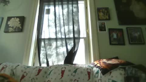 Snapshot of blowme19866 chatting on January 21, 2025, 9:36 pm blowme19866 online show from January 21, 2025, 9:36 pm