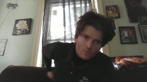 Snapshot of blowme19866 chatting on February 11, 2025, 1:51 pm blowme19866 online show from February 11, 2025, 1:51 pm