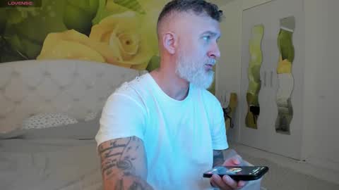 Snapshot of blowmyxxl chatting on February 26, 2026, 9:08 am Nico online show from February 26, 2026, 9:08 am