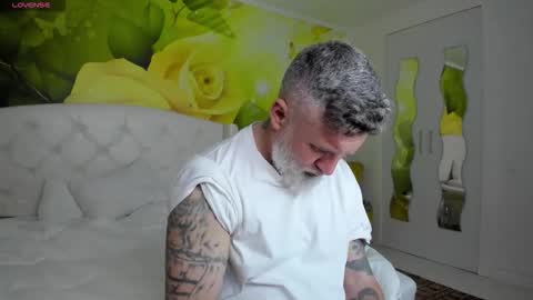 Snapshot of blowmyxxl chatting on March 27, 2026, 3:23 pm Nico online show from March 27, 2026, 3:23 pm