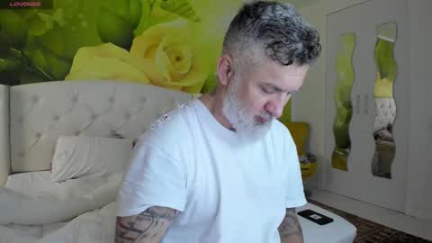 Snapshot of blowmyxxl chatting on April 2, 2026, 5:38 am Nico online show from April 2, 2026, 5:38 am