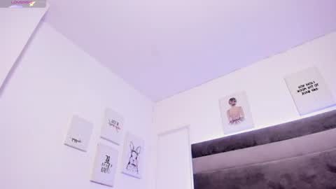 blue_angeel online show from July 28, 2026, 3:21 pm