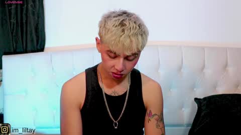 Snapshot of blue_boy_1 chatting on December 24, 2024, 3:16 pm TAY online show from December 24, 2024, 3:16 pm