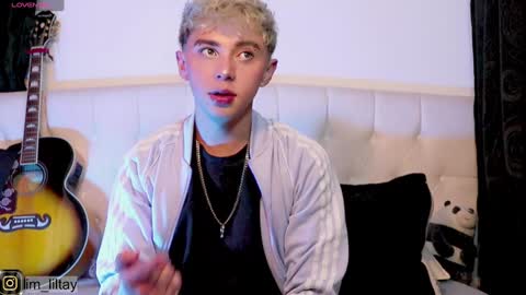 Snapshot of blue_boy_1 chatting on January 3, 2025, 7:07 pm TAY online show from January 3, 2025, 7:07 pm