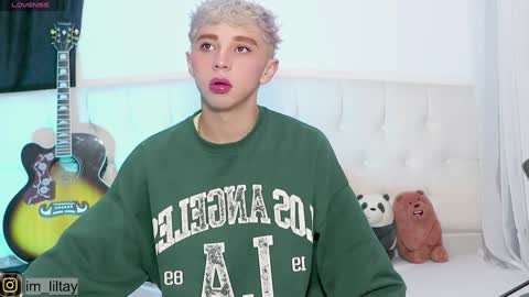 Snapshot of blue_boy_1 chatting on January 11, 2025, 11:02 am TAY online show from January 11, 2025, 11:02 am