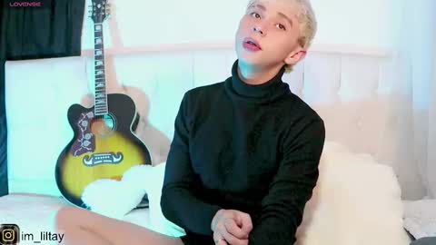 Snapshot of blue_boy_1 chatting on February 15, 2025, 12:37 am TAY online show from February 15, 2025, 12:37 am