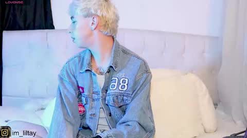 Snapshot of blue_boy_1 chatting on February 17, 2025, 3:15 am TAY online show from February 17, 2025, 3:15 am