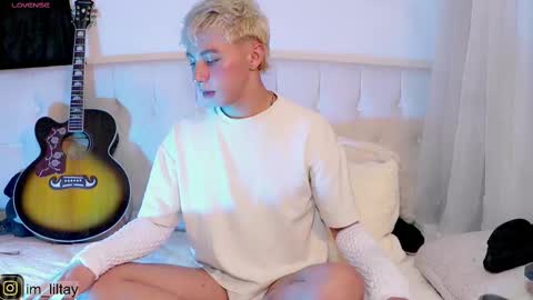 Snapshot of blue_boy_1 chatting on February 18, 2025, 4:48 am TAY online show from February 18, 2025, 4:48 am