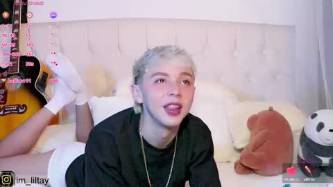 Snapshot of blue_boy_1 chatting on February 22, 2025, 5:12 am TAY online show from February 22, 2025, 5:12 am