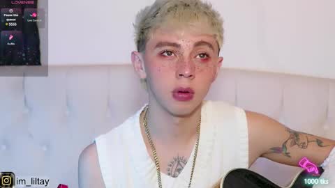 Snapshot of blue_boy_1 chatting on February 27, 2025, 4:09 am TAY online show from February 27, 2025, 4:09 am