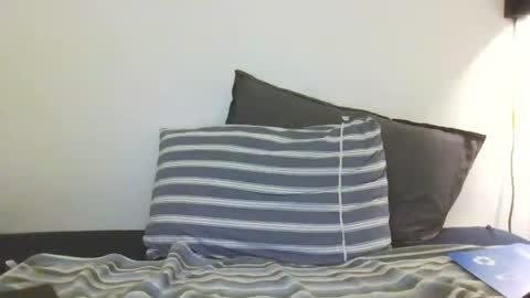 Snapshot of blue_eye_hot_dick chatting on March 11, 2026, 9:37 am blue_eye_hot_dick online show from March 11, 2026, 9:37 am