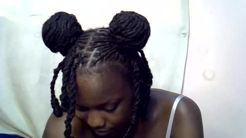 blue_savagee online show from October 17, 2025, 6:16 am