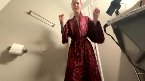 bluebloodednorsewitch online show from December 30, 2024, 4:08 pm