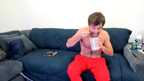 Snapshot of bluecollarhunk chatting on December 17, 2025, 7:47 am BlueCollarHunk online show from December 17, 2025, 7:47 am