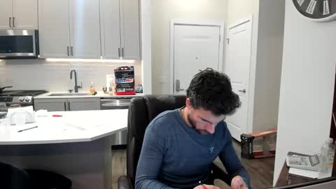 Snapshot of bluecollarhunk chatting on December 19, 2025, 11:34 pm BlueCollarHunk online show from December 19, 2025, 11:34 pm