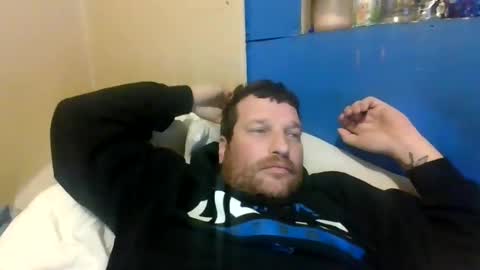 bluedemoneyes1986 online show from February 7, 2025, 4:16 am