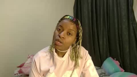Snapshot of bluedi622952 chatting on April 23, 2026, 12:04 pm Tee online show from April 23, 2026, 12:04 pm