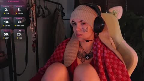 Blue online show from January 8, 2025, 11:54 am