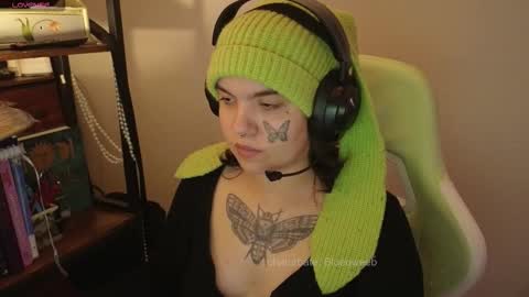 Blue online show from February 13, 2026, 5:47 am