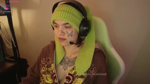 Blue online show from February 14, 2026, 4:42 am