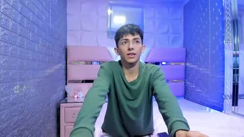 Snapshot of blueestar03 chatting on January 5, 2025, 1:35 am blueestar03 online show from January 5, 2025, 1:35 am