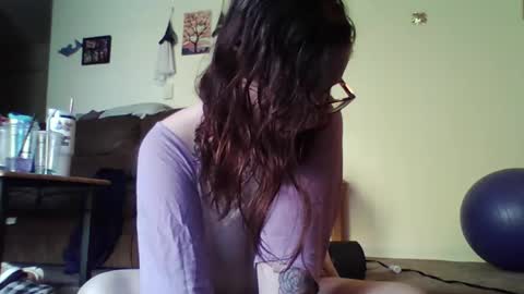 Snapshot of blueeyedbeauty1995 chatting on April 27, 2026, 11:58 pm Blueeyedbeauty online show from April 27, 2026, 11:58 pm