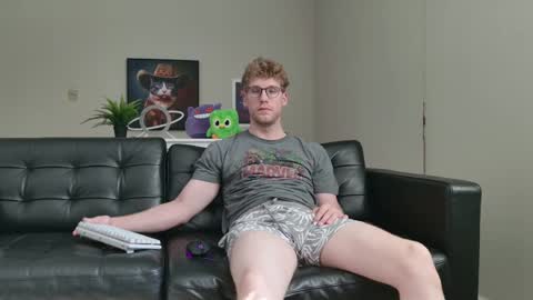 blueeyedtallguy online show from September 28, 2025, 8:25 pm