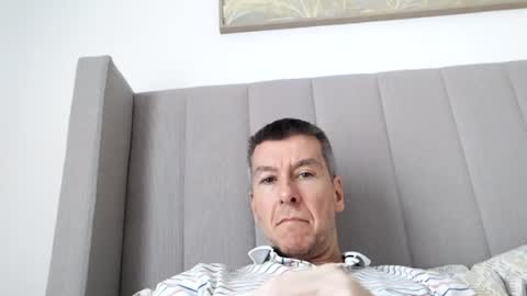 blueeyesteele online show from July 28, 2026, 1:21 pm
