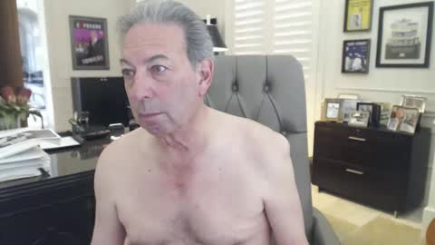 blueisles online show from February 2, 2025, 5:04 pm